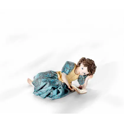 Zdjęcie Piękna figurka Belle ze znanej powieści - Sibania
