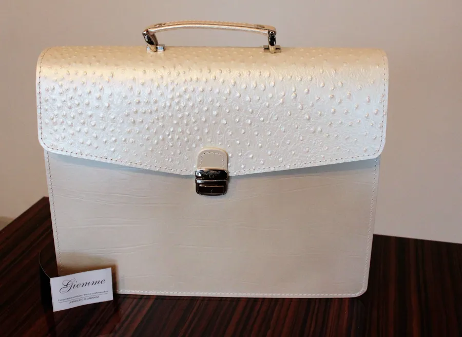 picture 2 Beautiful briefcase for women