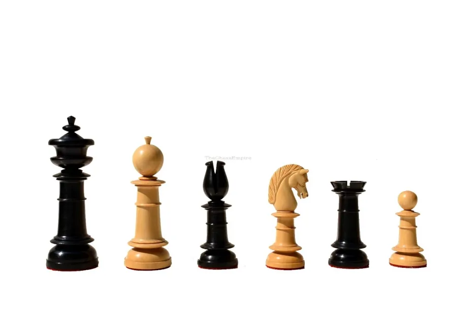 obrazek 9 Charakterystyczne figury szachowe The Northern Upright z planszą do królewskiej gry - The Chess Empire