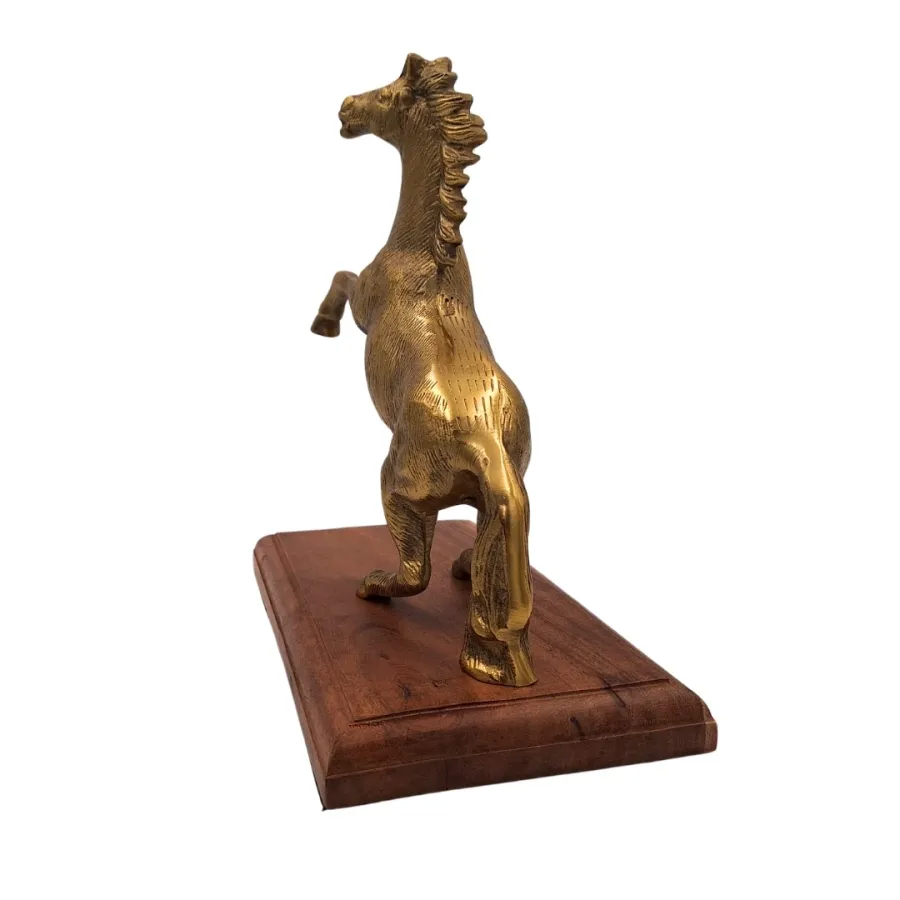 picture 4 Horse - Decorative figure on a wooden base