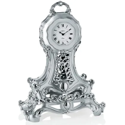 Picture A timeless pendulum clock for the office and study