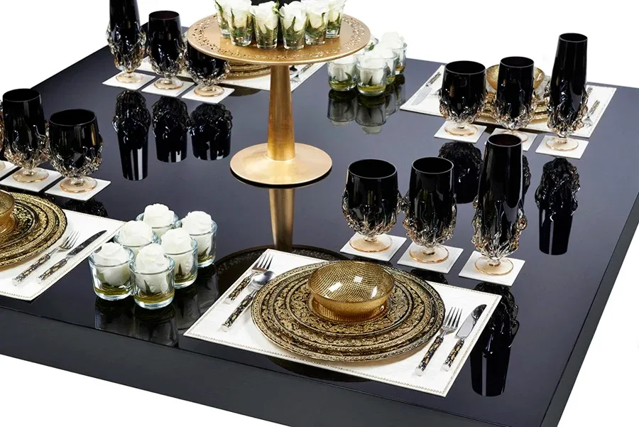 obrazek 5 Zjawiskowy duży talerz marki VG ze szkła ze złotem i czernią