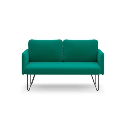 Zdjęcie Włoska sofa z kolekcji Doumo tapicerowana skórą lub tkaniną