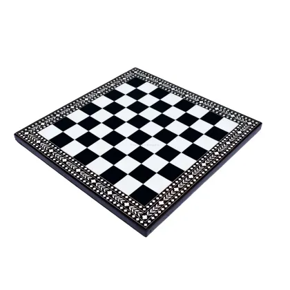 Zdjęcie Elegancka plansza do gry królewskiej idealna na upominek - The Chess Empire