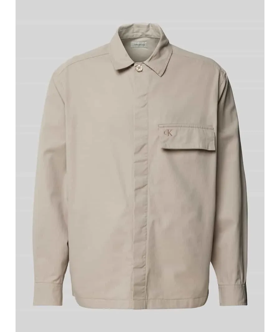 obrazek 1 Kurtka koszulowa o kroju regular fit z wyhaftowanym logo