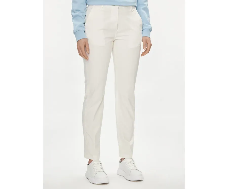 obrazek 1 Napapijri Spodnie materiałowe Meridian NP0A4GYE Écru Regular Fit