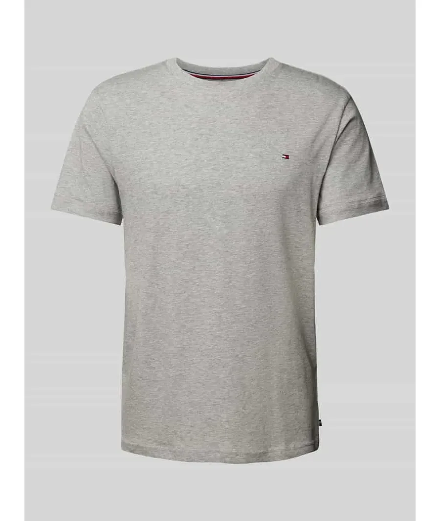 obrazek 1 T-shirt o kroju slim fit z okrągłym dekoltem