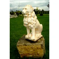 Zdjęcie Figura ogrodowa lwa