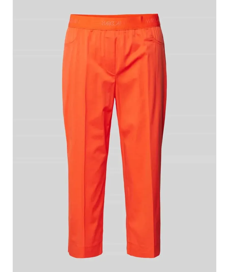 obrazek 1 Spodnie capri o kroju regular fit z pasem z logo