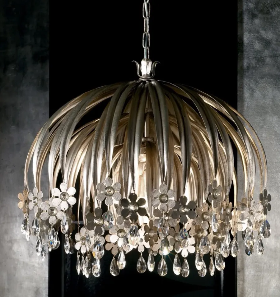 obrazek 1 Ciekawy żyrandol do stylowych miejsc - Euro Lamp Art