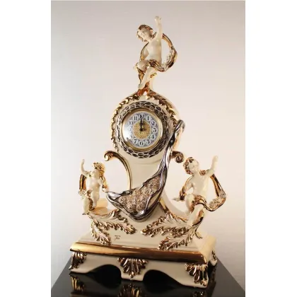 Zdjęcie Elitarne aranżacje apartamentów - zegar z Włoch