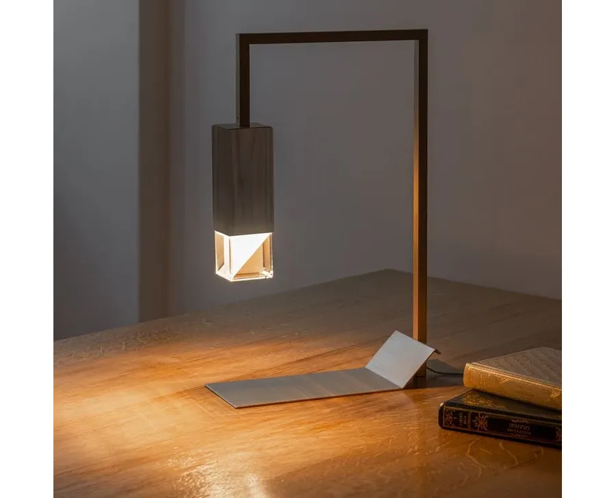 obrazek 5 Wyrafinowana lampa z litego drewna na biurko lub stolik