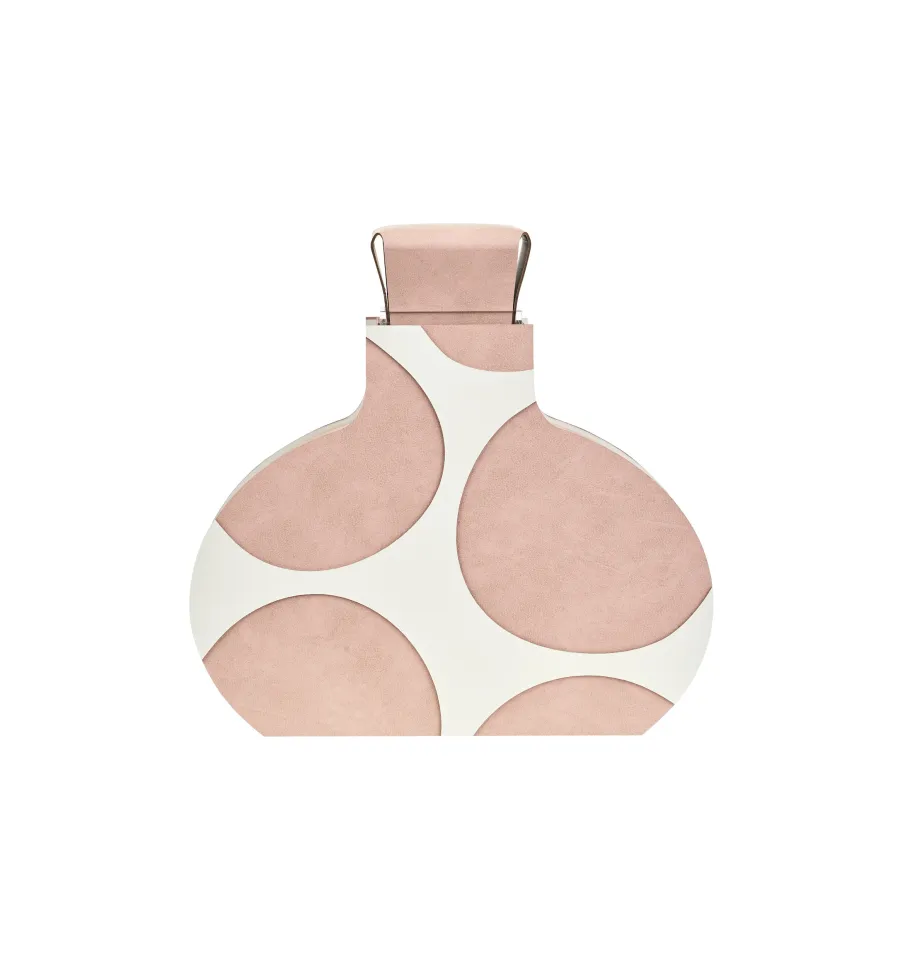 obrazek 1 Designerski wazon Otto 9x37xH38 cm wykonany ze skóry w kolorze pudrowego różu i perłowym