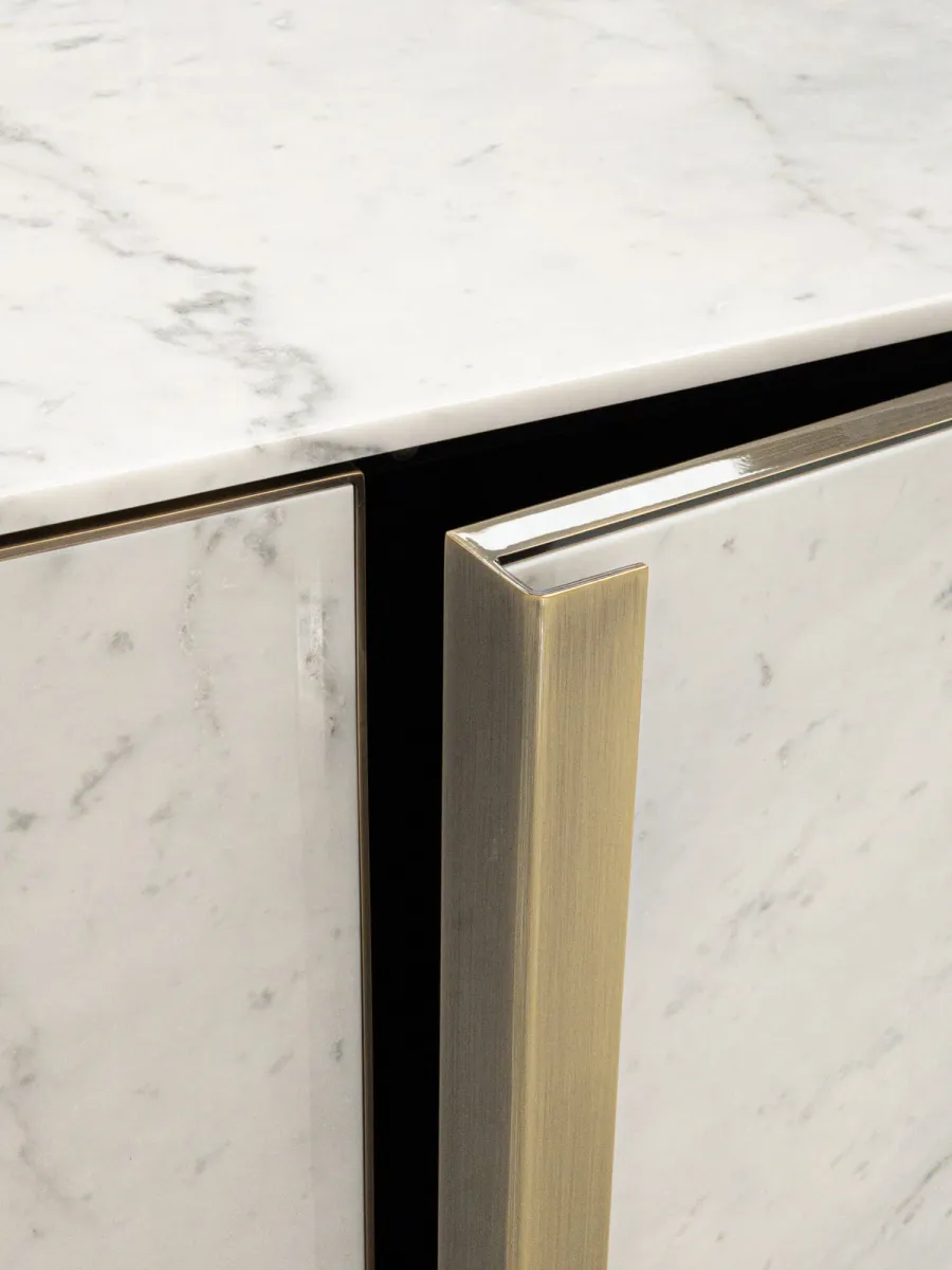 obrazek 9 Oryginalny modernistyczny kredens z Włoch do salonu