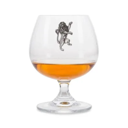 Zdjęcie Prezent - kieliszek do brandy z cynowym emblematem przedstawiającym lwa
