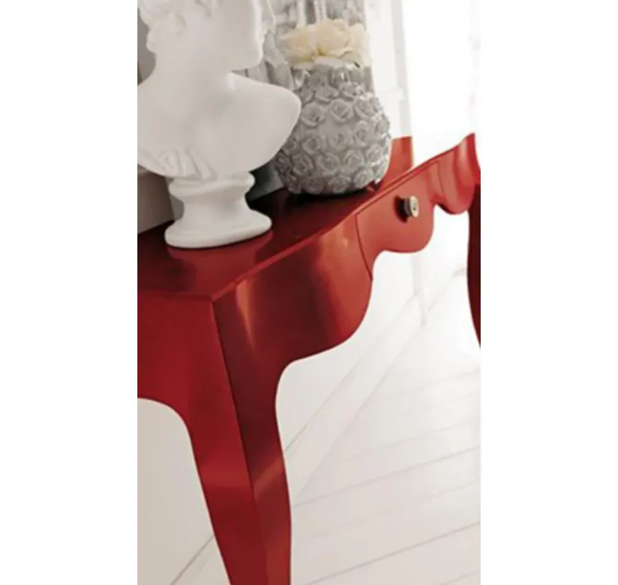 obrazek 2 Konsola z litego drewna, patynowana czerwonym lakierem 133cm - Avenanti