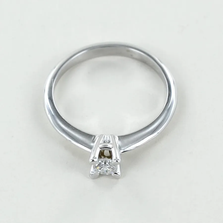 obrazek 5 Średni pierścionek Solitaire ze złota z diamentem w oprawie