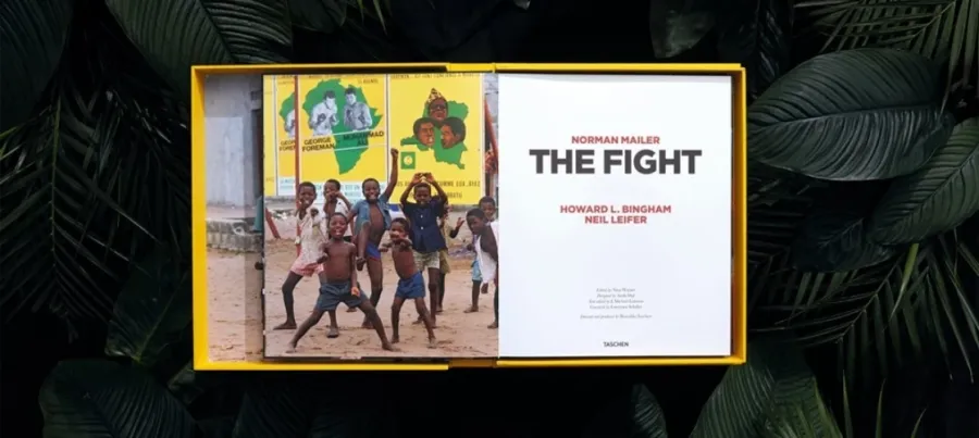 obrazek 8 Książka Norman Mailer. The Fight, Art Edition No. 126–250, Neil Leifer ‘Ali vs Foreman – Foreman Being Counted Out’ - Taschen
