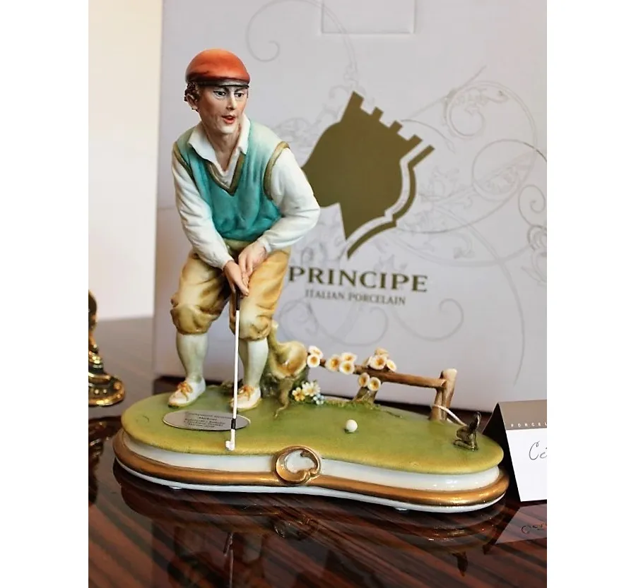 picture 8 Luxurious figurine of a golfer made of porcelain