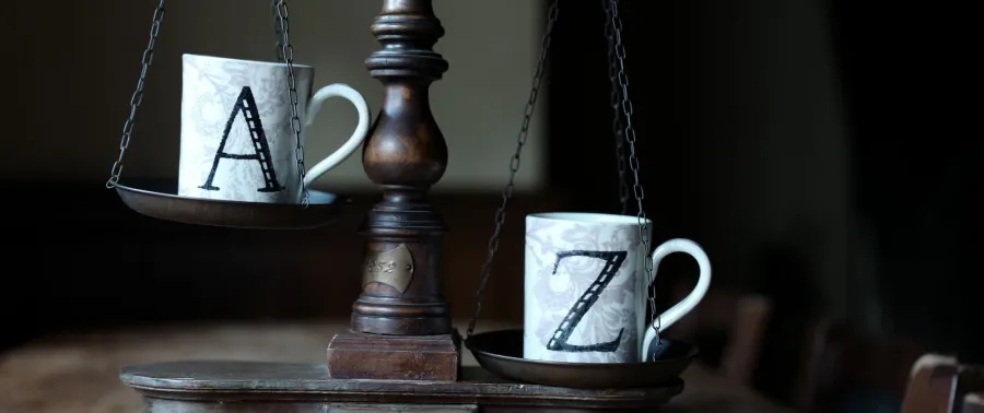 obrazek 2 Elegancki kubek z literą H - Virginia Casa