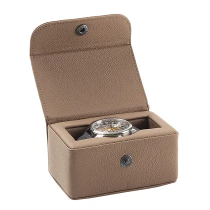 Zdjęcie Eleganckie etui na zegarek ze skóry cielęcej