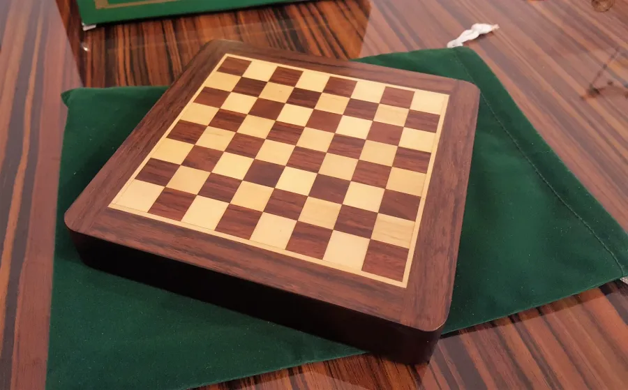 obrazek 3 Komplet szachów magnetycznych z planszą z szufladką G-1061