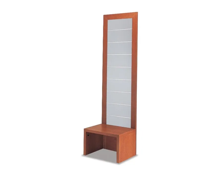 obrazek 1 Wysoki panel sklepowy z listew z ławką