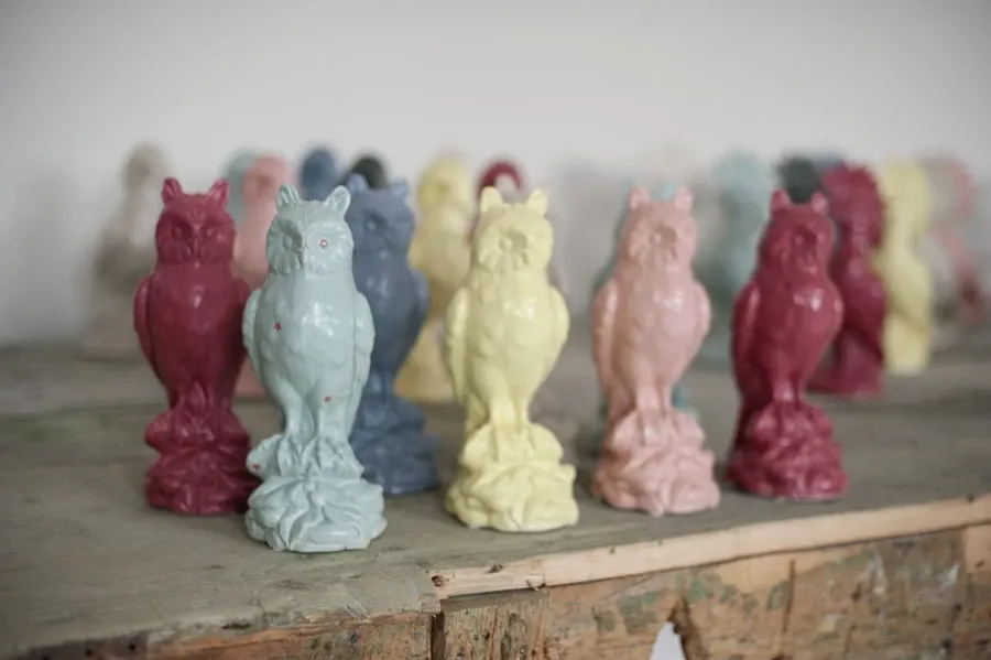 obrazek 5 Artystyczna, ceramiczna figurka małej sowy do awangardowych aranżacji