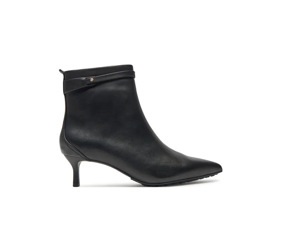 obrazek 1 Clarks Botki Adela Up 26179529 Czarny