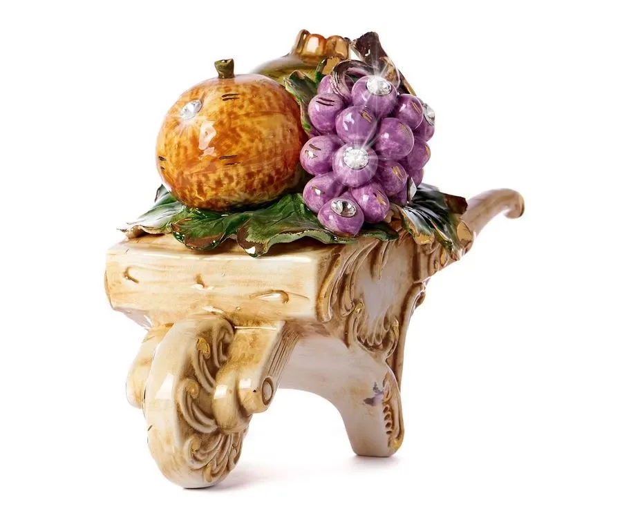 obrazek 2 Ręcznie wykonana ceramiczna figurka taczki z owocami