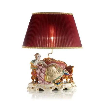Zdjęcie Barokowa lampa - figurka damy na sofie wykonana z ceramiki - Ceramiche ML