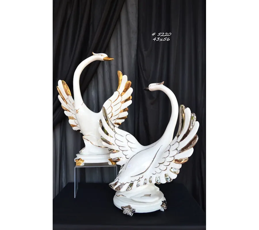 picture 1 Stylish figurines of swans