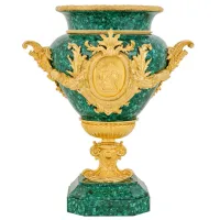 Zdjęcie Gustowny wazon ozdobny do stylowych wnętrz