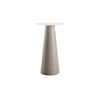 Picture Modern elegant table for the terrace and indoors - Plust