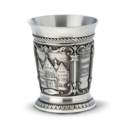 Zdjęcie Designerski kubek, kufel z wytłoczonym grawerem