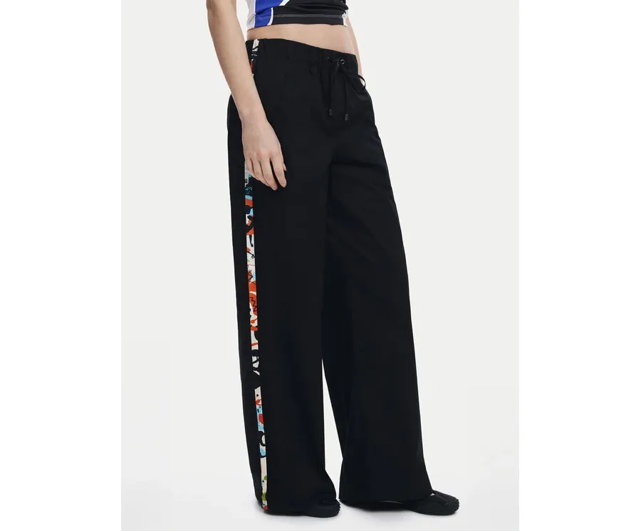obrazek 1 Desigual Spodnie materiałowe Paisley 25SWPW19 Czarny Regular Fit