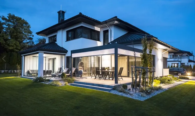 Zdjęcie Jak zadaszenie ogrodowe podnosi prestiż całej posesji?