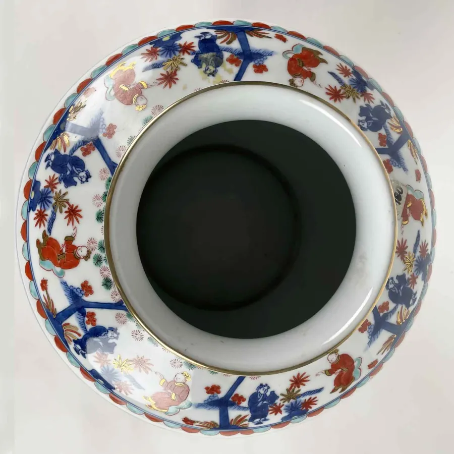 obrazek 3 Japoński wazon porcelanowy z figurami na białym tle z XX wieku
