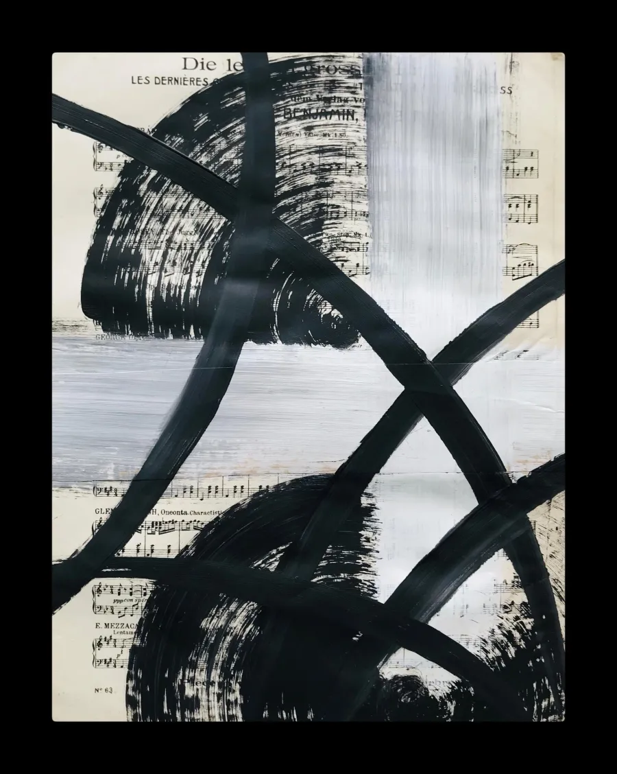 obrazek 1 Black no 21. Akryl na starych, archiwalnych nutach, 34 x 27 cm