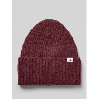 Zdjęcie Czapka beanie z prążkowanej dzianiny z naszywką z logo na brzegu