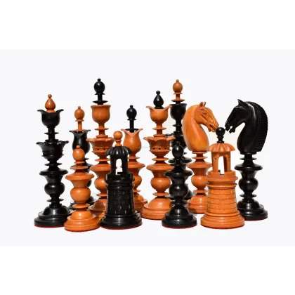 Zdjęcie Charakterystczyna reprodukcja zestawu figur Selenus - The Chess Empire