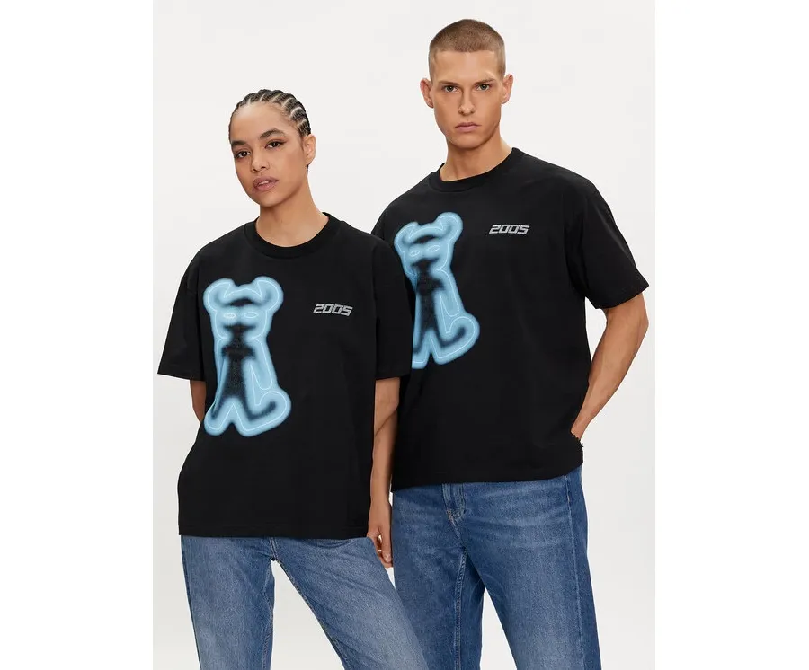 obrazek 1 2005 T-Shirt Unisex Airbrushed Horned Lucy Czarny Relaxed Fit