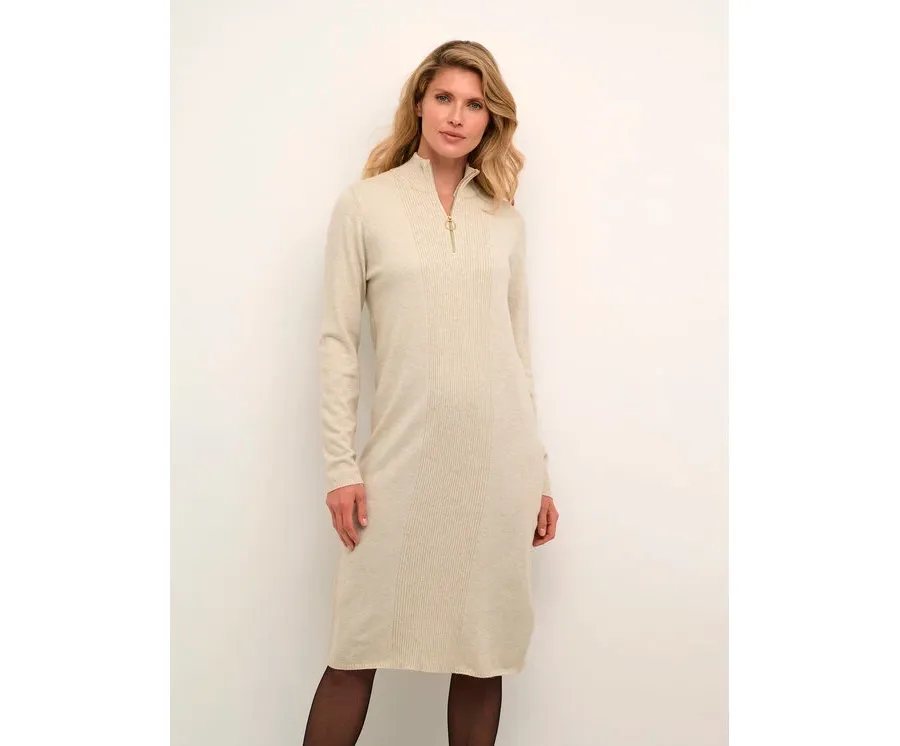 obrazek 1 Cream Sukienka dzianinowa Crdela Knit 10611862 Beżowy Straight Fit