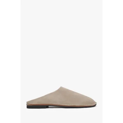 Zdjęcie Estro: Jasnobeżowe klapki damskie z zabudowaną linią palców z weluru naturalnego