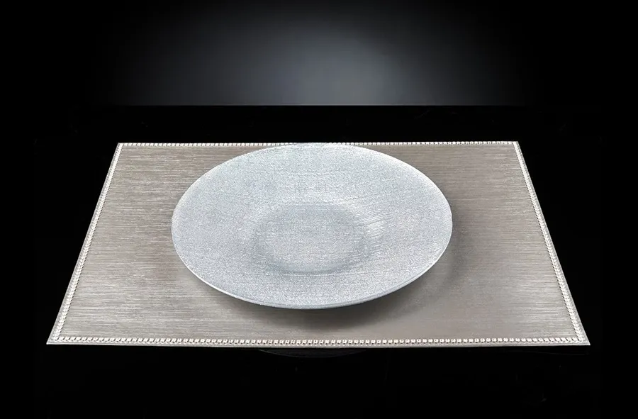 picture 1 Elegant large plate made of silver glass