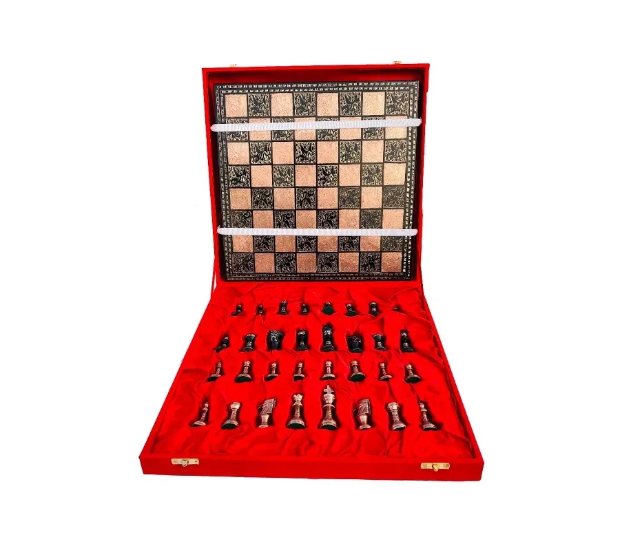 obrazek 8 Piękny komplet Ancient Art wykonany z litego mosiądzu dla miłośników szachów - The Chess Empire