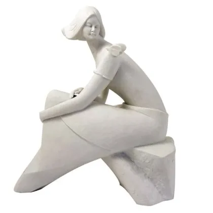 Zdjęcie Porcelanowa kobieta - figurka do prestiżowych apartamentów
