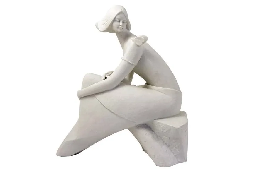 obrazek 1 Porcelanowa kobieta - figurka do prestiżowych apartamentów