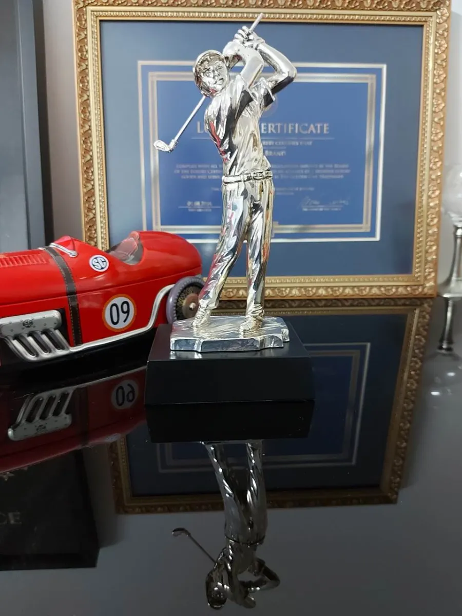 picture 4 Statuette with a silhouette of a golfer - Astra Argenti