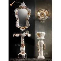 Zdjęcie Lustro zdobione różami